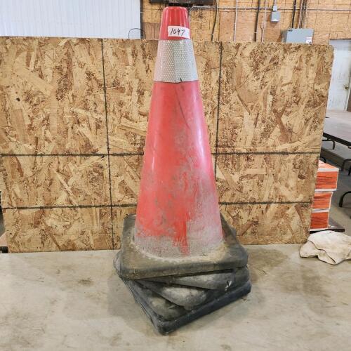 5 26" Pylons