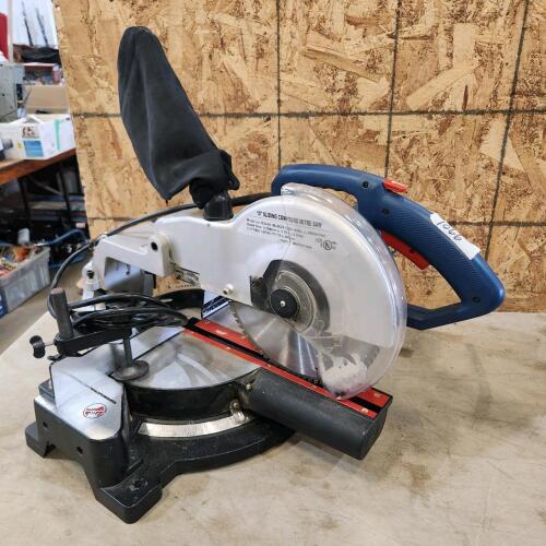 Craftex 10" Sliding mitre saw working