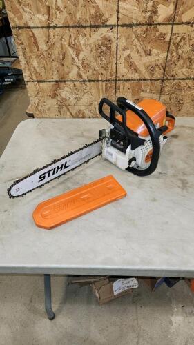 Stihl MS250 working chainsaw