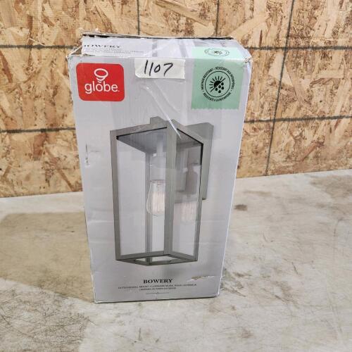 New outdoor light