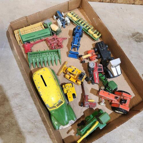 Farm toys w damage