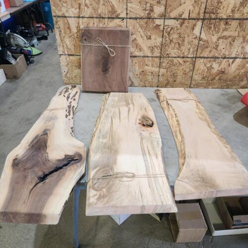 Various sized sanded woode pieces