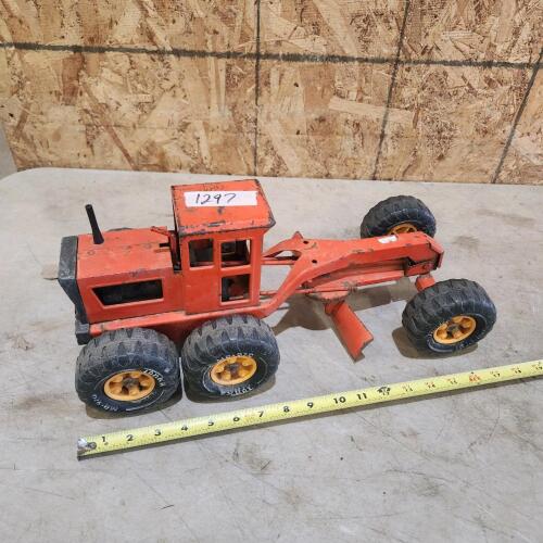 Vintage Tonka grader