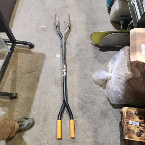 Post hole digger