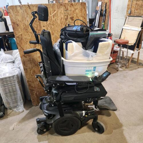 Power wheelchair w charger & air inflatable cushions