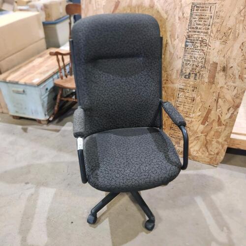 Cloth office chair