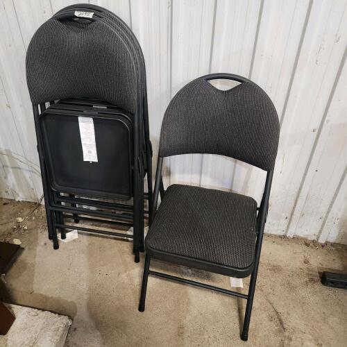 4 Folding chairs