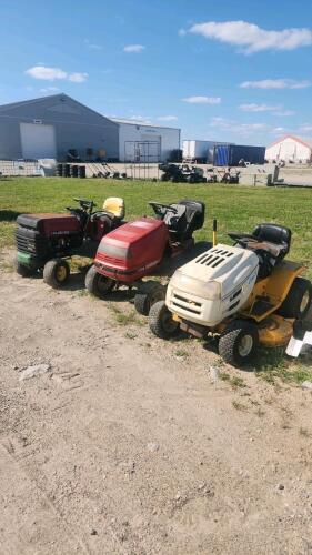 3 Riding mowers for parts