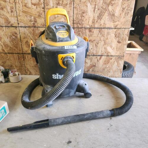 5 Gal shop vac