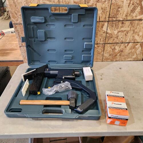 Mastercraft flooring nailer w staples