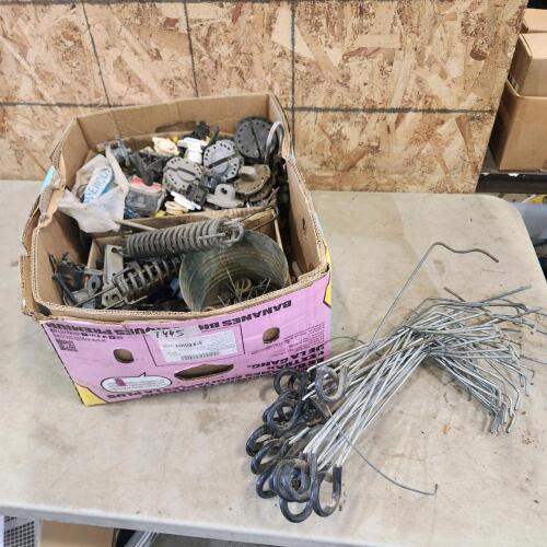Electric fence accessories