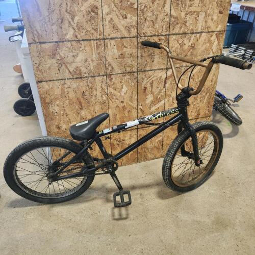 20" Stunt bike needs some work