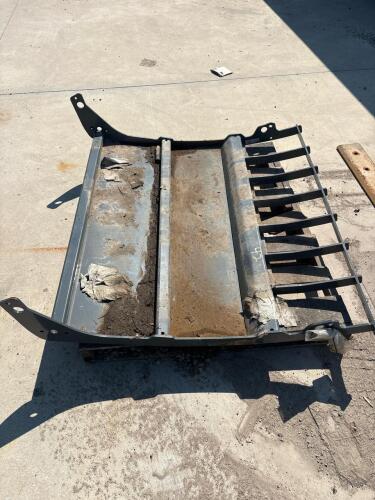 49&rdquo;W Bale spear back rack