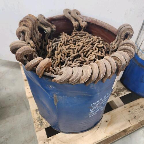 Barrel of 18'x5/16" chains