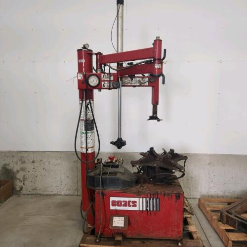 Coats tire changer