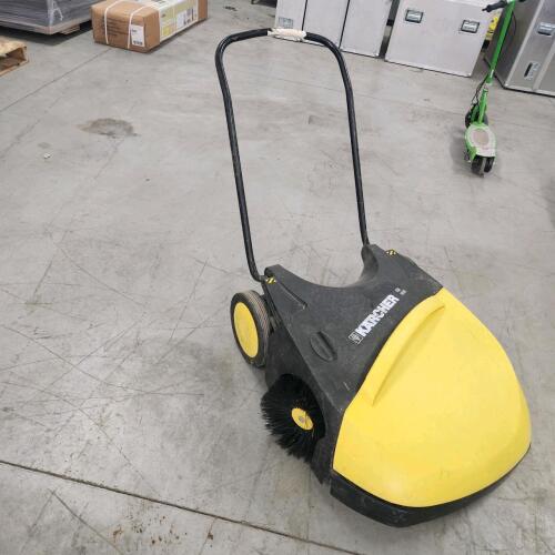 Karcher push sweeper