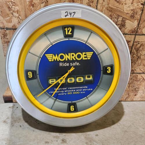 Plastic 20" clock