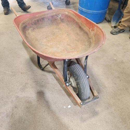 Light duty wheelbarrow