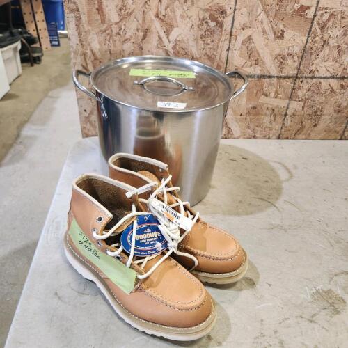 10"x11" Stainless pot, sz 8 unused shoes