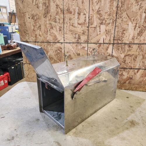 Mailbox 21"L 10"W 13"H