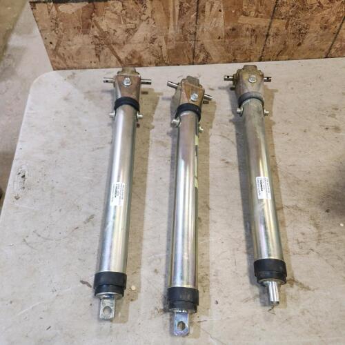 3 Actuators 21"L