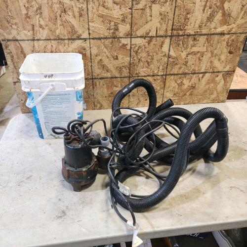 Sump pump w hose