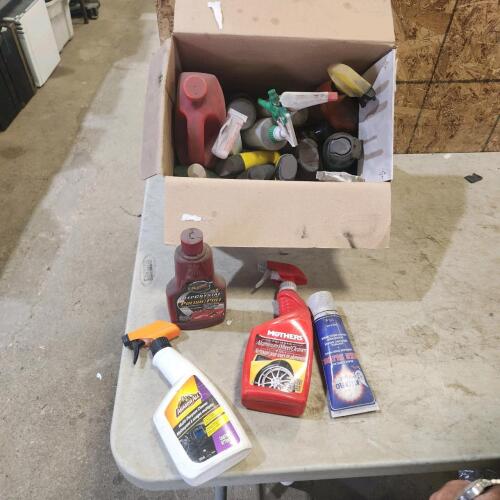 Part containers of cleaners