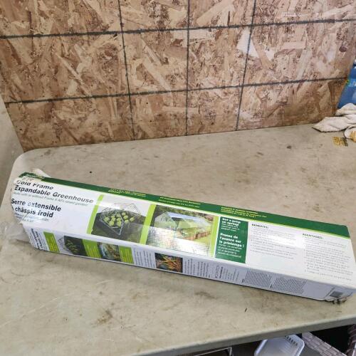 4'x4'x31.5" Expandable greenhouse