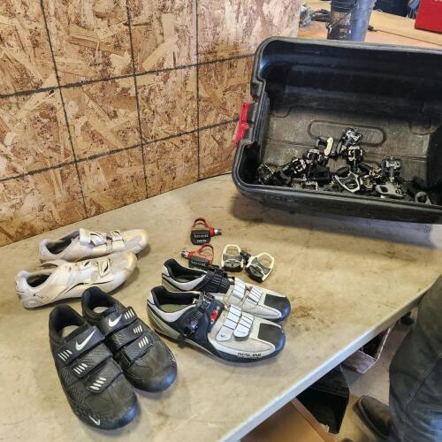 Bike shoes & pedals