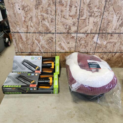 Sprinklers, self warming pet bed