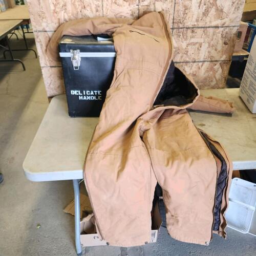 Large insulated coverlls, box