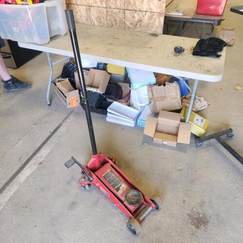 3-1/2 Ton floor jack