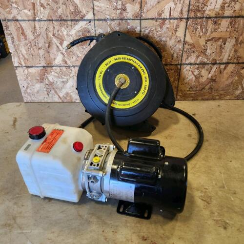 Hose reel, hydraulic pump as is