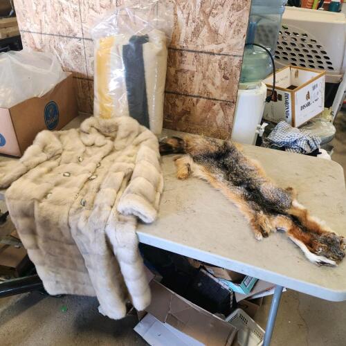 Hudson bay blanket, fur, small womens mink fur coat