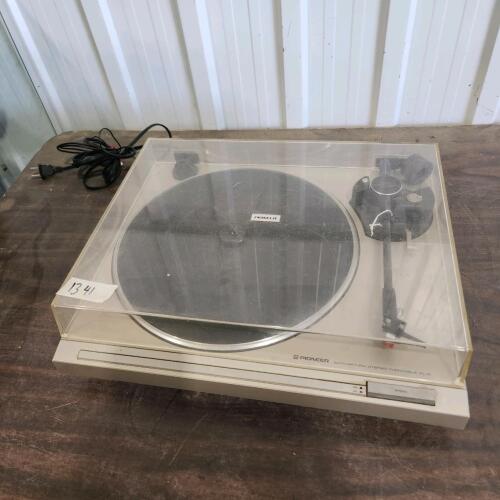 Record Player working