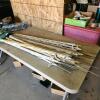 13 4' Plastic fence posts