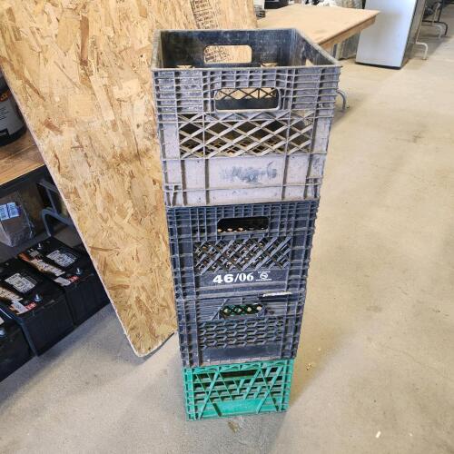 4 Milk crates