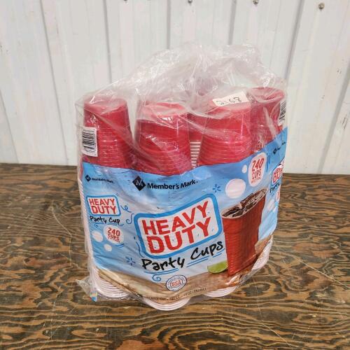 18oz Plastic cups