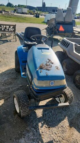 New Holland LS45 missing deck as is