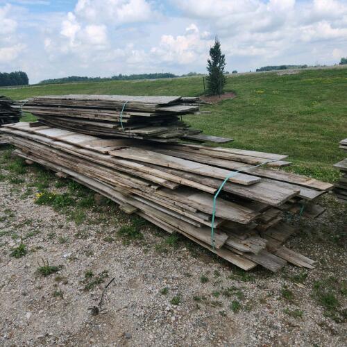 2 Lifts of various sized barn board, up to 16' L