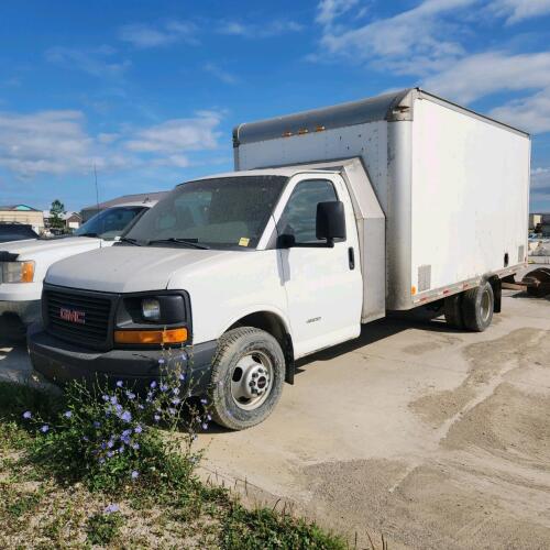 2016 GMC 4500 cube van,289,000km