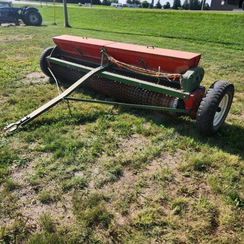 10' Brillion grass seeder in good condition