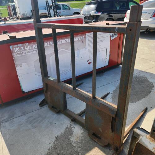 Skidsteer hay fork