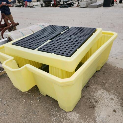 Spill containment pallet 6'x6'