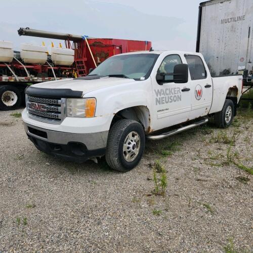 2012 GMC 2500 diesel truck, 4x4, 536,000km, no back window