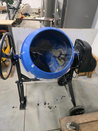 Electric cement mixer