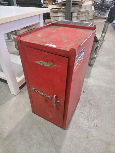 Snap-on toolbox 16"W 18"D 32"H
