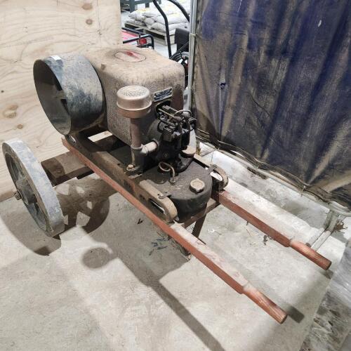 International Harvester hit & miss engine all intact not seized