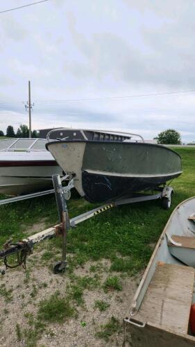 16' Alum boat as is no ownership