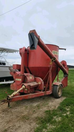 Gehl 120 mixed mill in working order